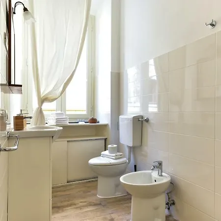 Trastevere Queen Apartment