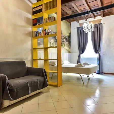 Trastevere Queen Apartment